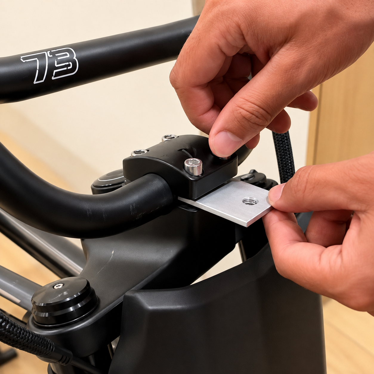 Baja Light Mounting Bracket (Metal, comes w/ bolts)