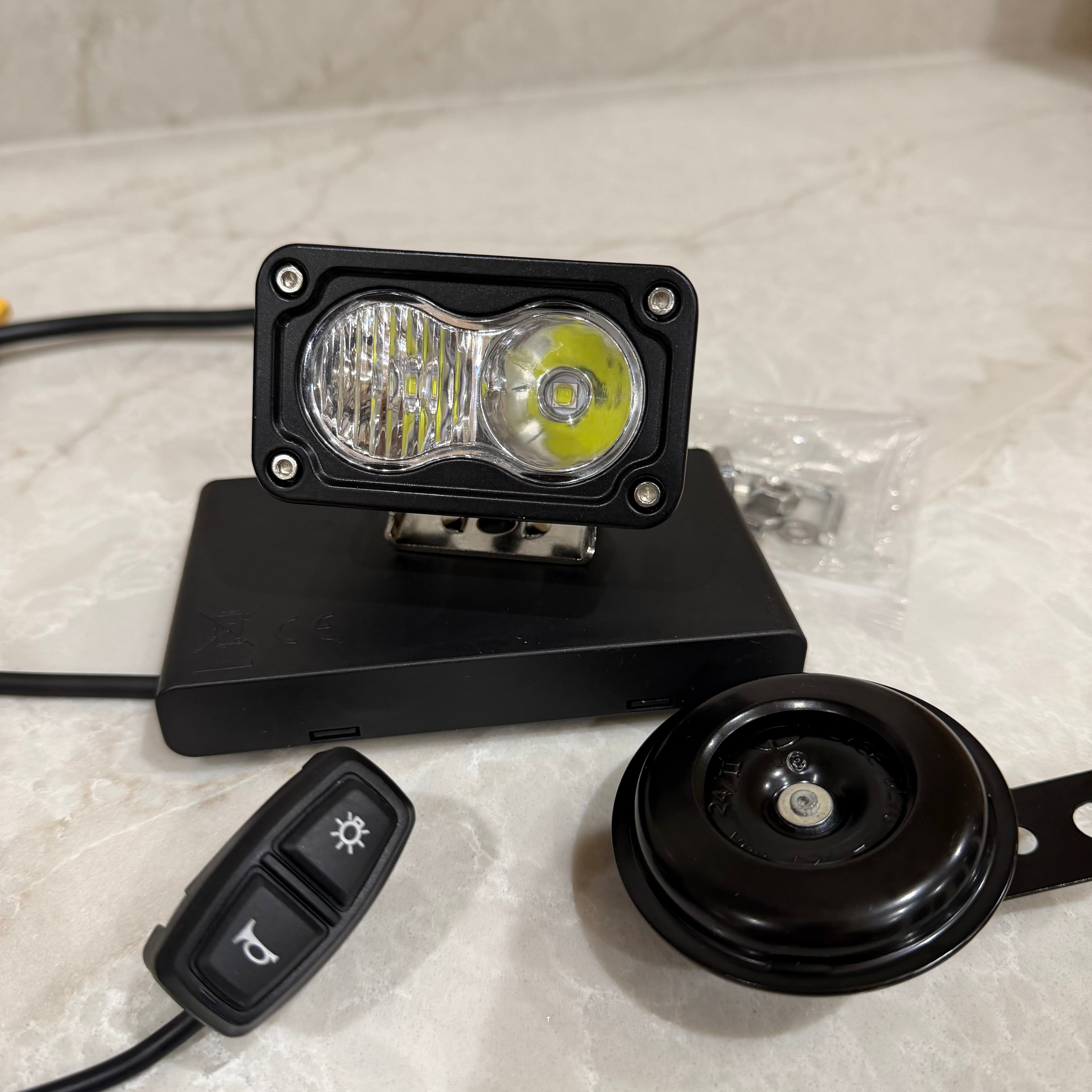 🔥NEW🔥AA Battery Powered Baja Light & Horn, w/ Switch & Battery Case (Complete Setup Kit)